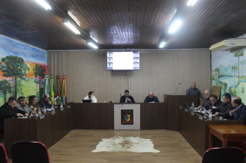 Câmara de Fontoura Xavier aprova quatro projetos e debate saúde e lazer